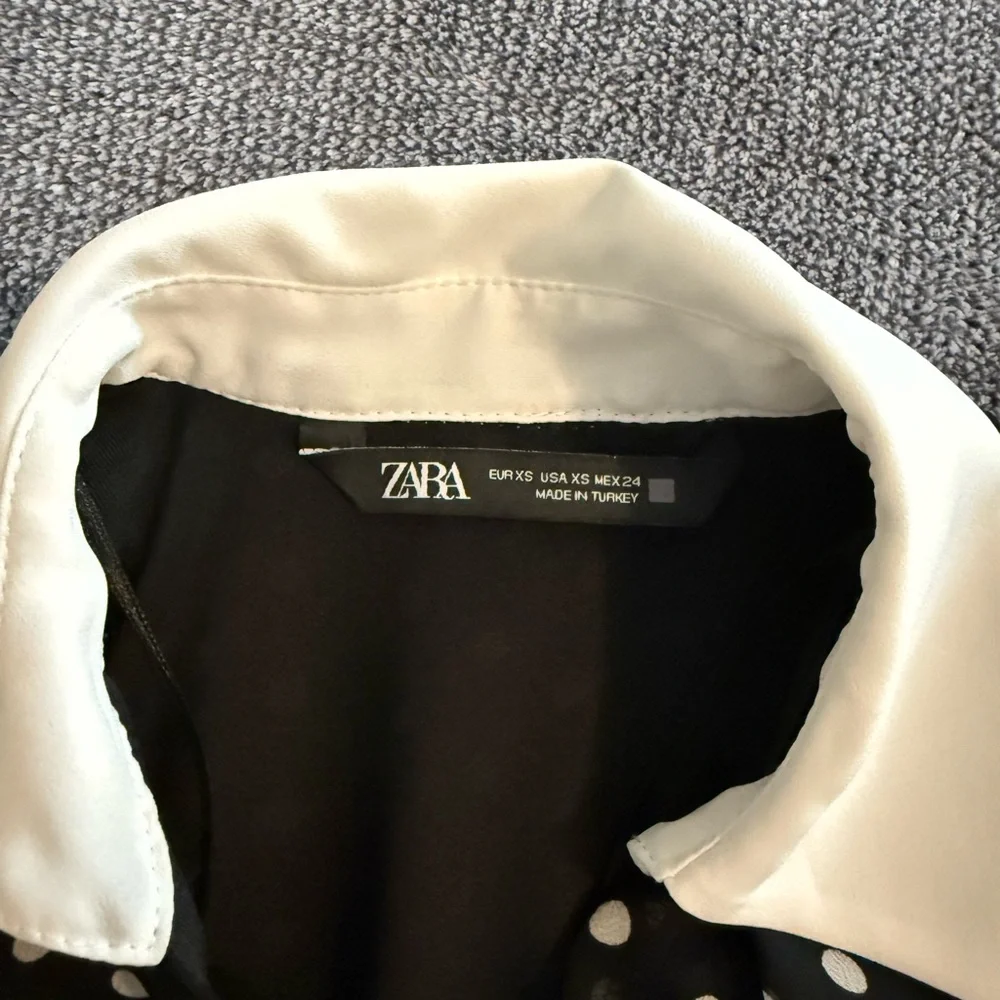 Zara Black and White Polka Dot Long Sleeve Dress - Picture 4 of 4